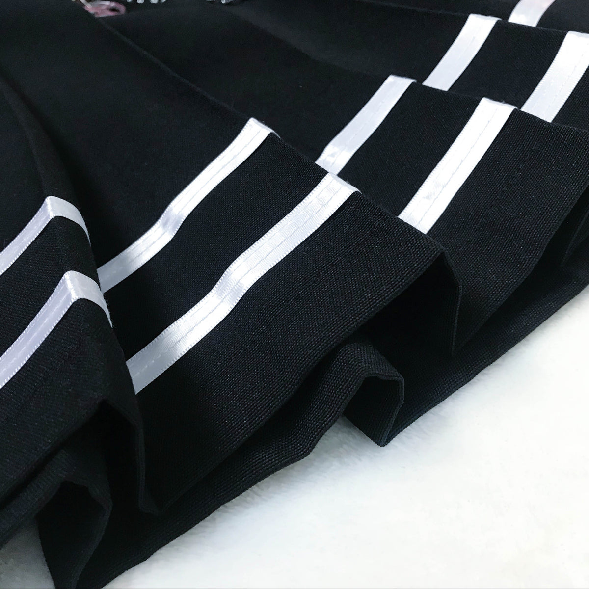 Skirts and Mini Skirts Pleated VARIOUS COLORS