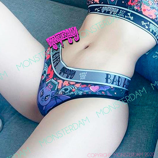 A Panty Fun Bat